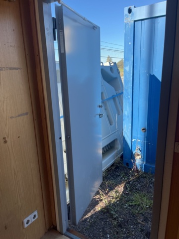 1421558-11 20” containerbod isolerad, dusch, wc