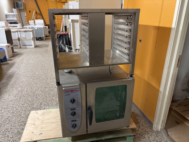 1372498-1 Kombiugn Rational CM 61 – 10,0 kW med rostfritt stativ