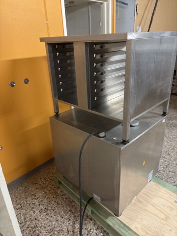 1372498-7 Kombiugn Rational CM 61 – 10,0 kW med rostfritt stativ