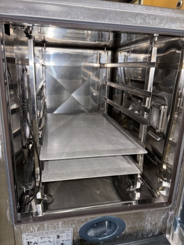 1372498-8 Kombiugn Rational CM 61 – 10,0 kW med rostfritt stativ