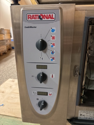 1372498-9 Kombiugn Rational CM 61 – 10,0 kW med rostfritt stativ