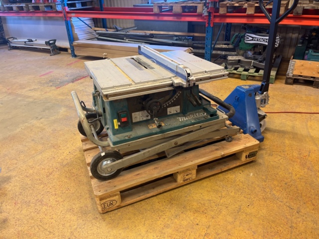 1421559-1 Bordsåg Makita 2704