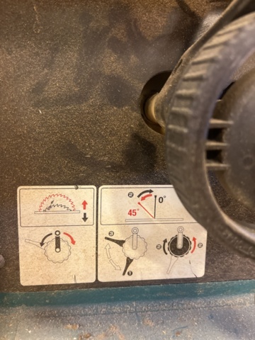 1421559-6 Bordsåg Makita 2704