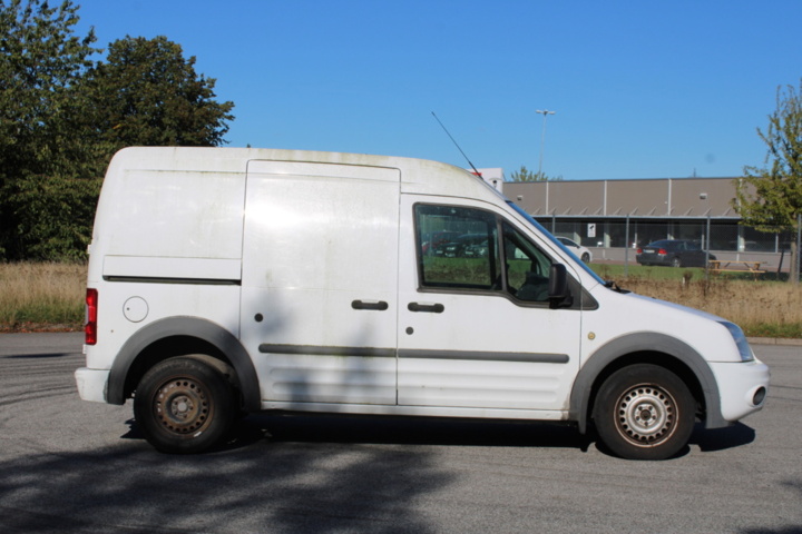 1421058-6 Ford Transit Connect LWB 1.8 TDCi 2013 (endast 7149 mil)