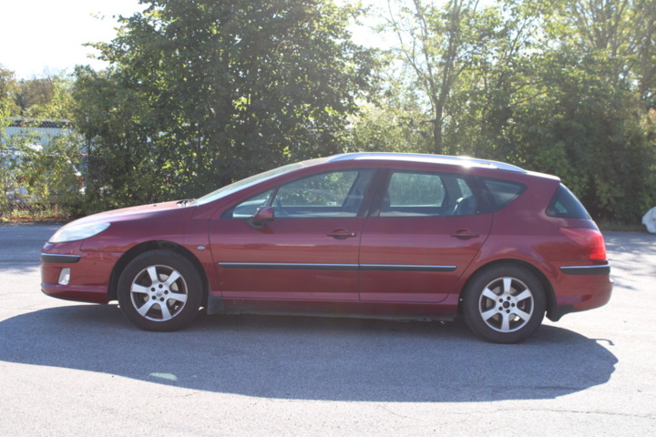 1421059-3 Peugeot 407 SW 2.0 Manuell, 136hk, 2005 (Reparationsobjekt)