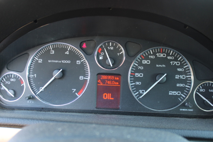 1421059-13 Peugeot 407 SW 2.0 Manuell, 136hk, 2005 (Reparationsobjekt)