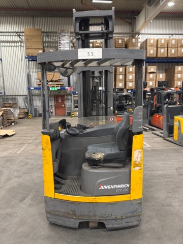 1425316-2 Reach truck Jungheinrich ETV 216