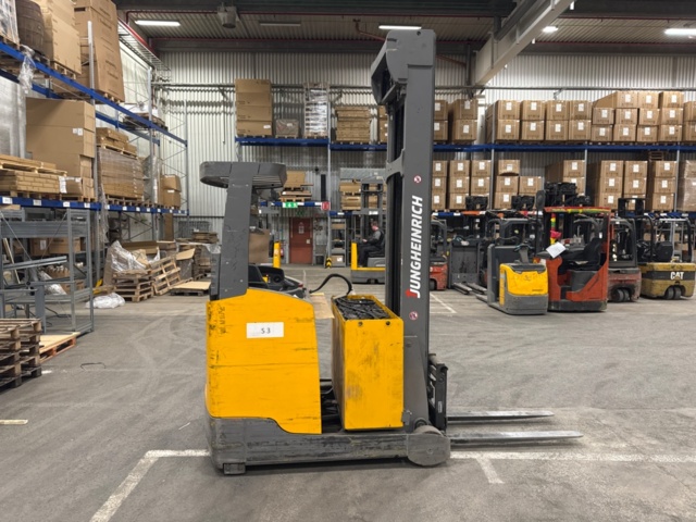 1425317-1 Reach truck Jungheinrich ETV 216