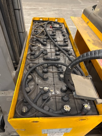 1425317-8 Reach truck Jungheinrich ETV 216