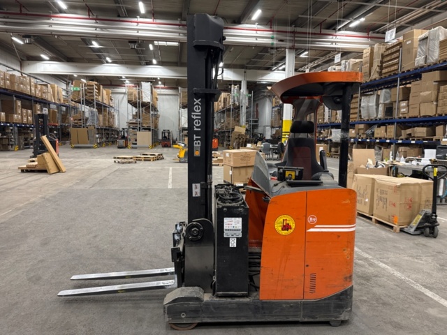 BT Reflex reach truck - PS Auction - We value the future - Largest in ...