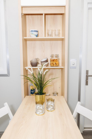 Exempelbild – visar möjlig inredning (ej exakt aktuell modul)