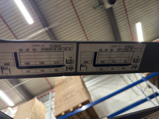1425316-10 Reach truck Jungheinrich ETV 216