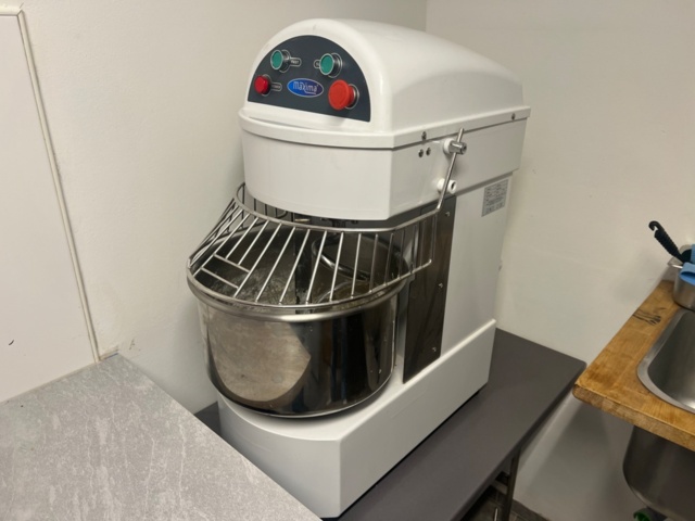 1422209-1 Dough mixer 20L - 13kg dough - 2 speeds