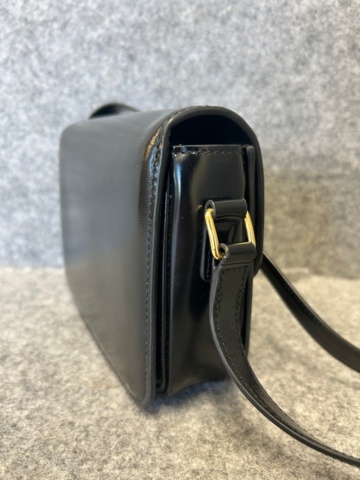 1367593-9 Axelremsväska - Celine