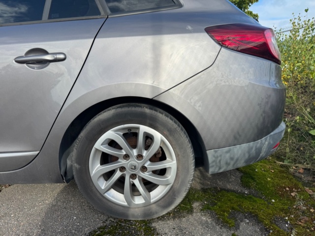 1199622-12 Renault Mégane Grandtour 1.5 dCi EDC, 110hk, 2013 (Reparationsobjekt)