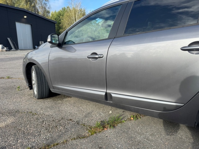 1199622-13 Renault Mégane Grandtour 1.5 dCi EDC, 110hk, 2013 (Reparationsobjekt)