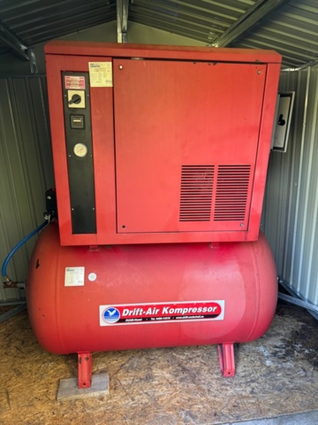 1199632-8 *UPPDATERAT* Kompressor