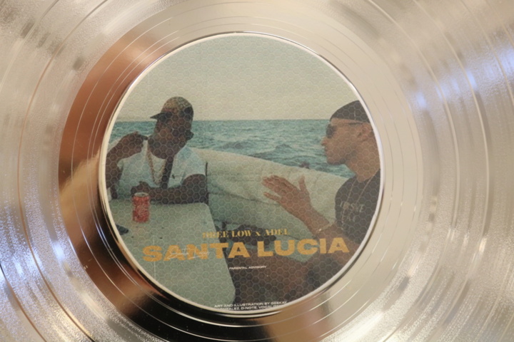 1416590-5 Platinum album Platinum Awards Dree Low