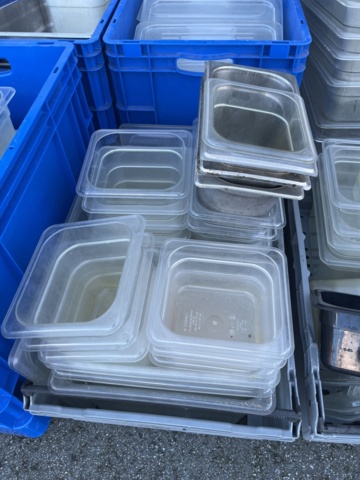 1296786-4 Kantiner blandat plast och rostfritt