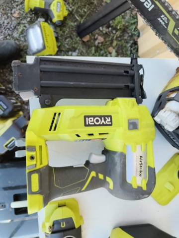 1331931-16 Stort Ryobi paket