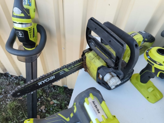 1331931-18 Stort Ryobi paket