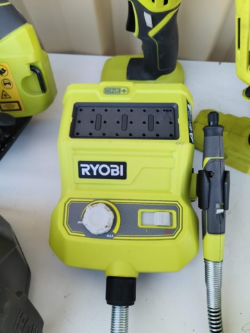1331931-30 Stort Ryobi paket