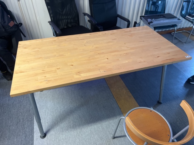 1395724-3 Bord 3 st och stolar