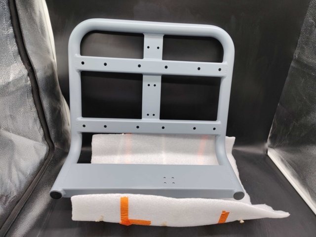 1428010-1 Bakre pakethållare - Cake