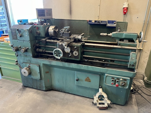 1427342-14 Svarv Famot