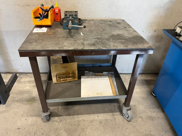 1427326-11 Borr och fräsmaskin