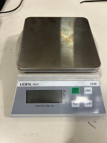 1427282-2 2 st vågar