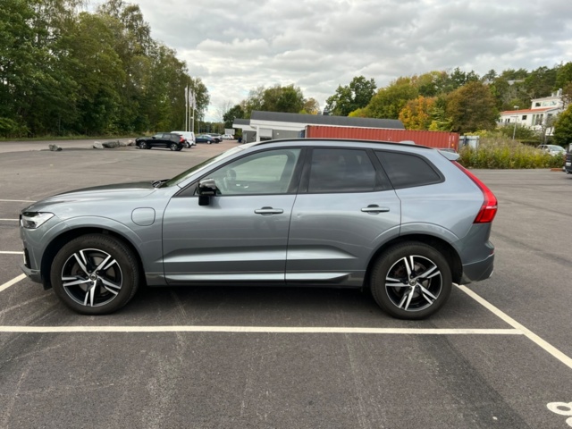 1422210-3 Volvo XC60 T8 AWD Recharge Geartronic, 392hk, 2021