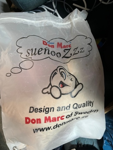 1358765-4 Nackkuddar och kepsar