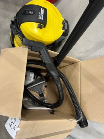 1427134-4 Kärcher våtdammsugare SE 4002