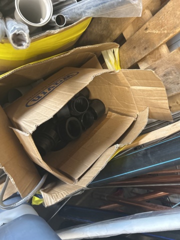 1423216-3 Samling med rör