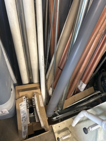 1423216-4 Samling med rör