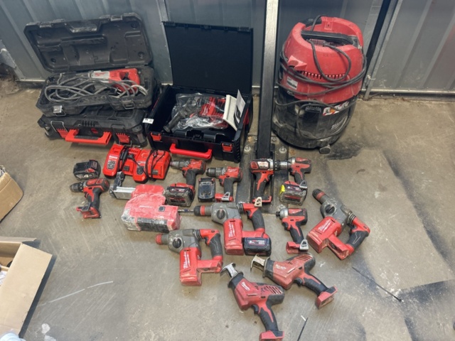 1423227-1 Tool Kit - Milwaukee