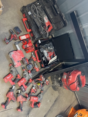 1423227-2 Tool Kit - Milwaukee