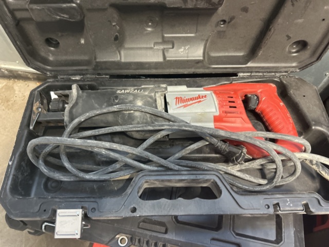 1423227-3 Tool Kit - Milwaukee