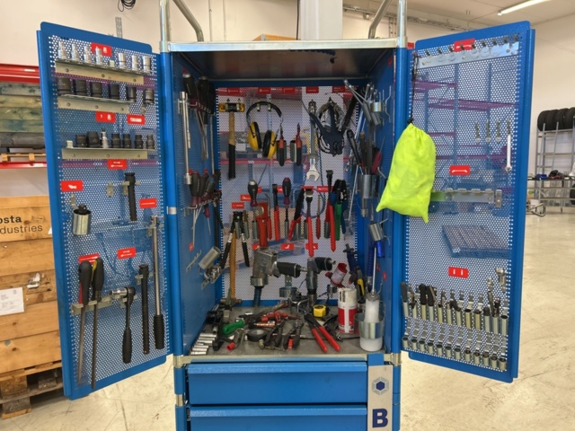 1363344-5 Verktygsvagn med innehåll - Bima