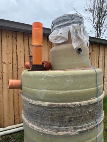 1428018-5 Oljeavskiljare stående från Härdplast AB