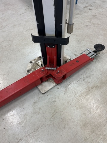 1363345-20 Pelarlyft Maestro 3 ton - Stenhøj