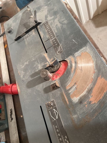 1395750-4 Workstation with bending machine and accessories