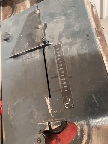 1395750-5 Workstation with bending machine and accessories