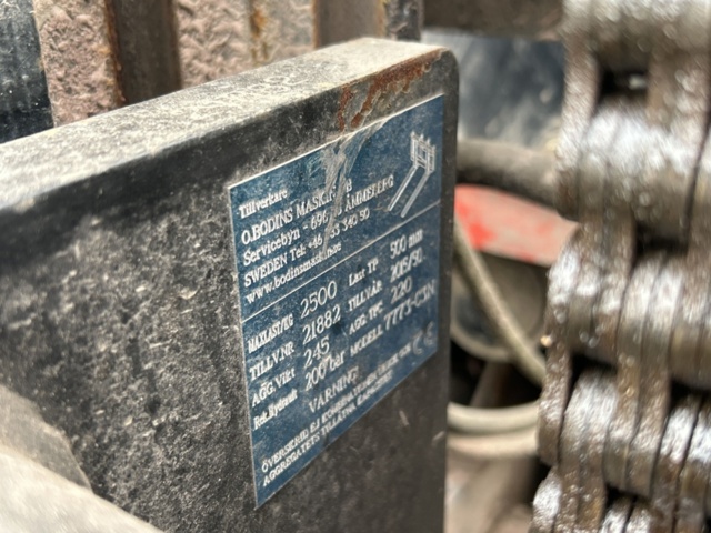 1361253-23 Elektrisk motviktstruck Heli CPD25 -2014