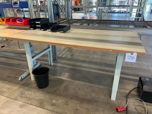 1427230-1 Arbetsbänk