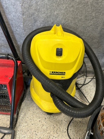 1367731-4 Dammsugare, grill och värmefläktar