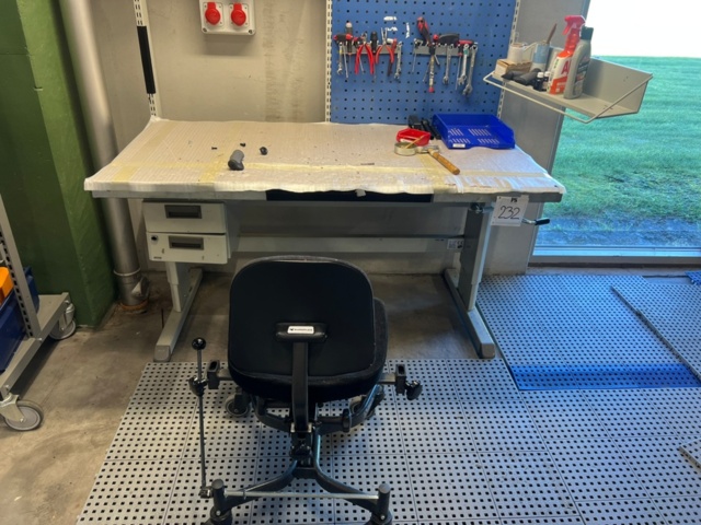 1427232-3 Arbetsplats