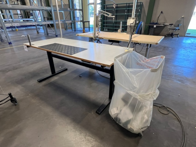 1427245-6 Arbetsb'änk