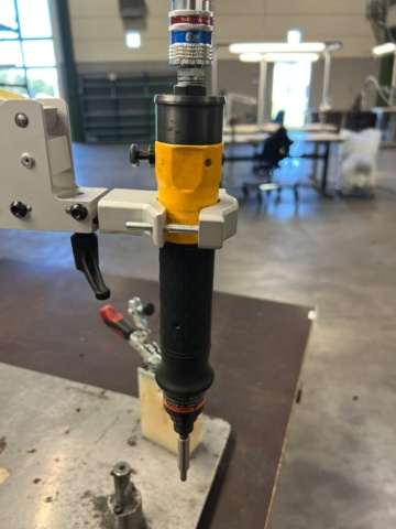 1427246-6 Arbetsbänk med borrarm och skruvdragare